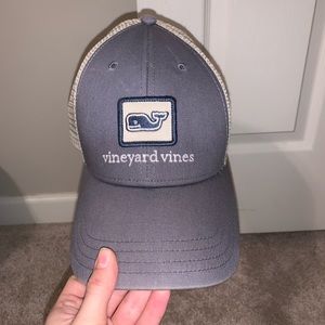 VV hat